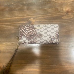 Micheal Kors wallet